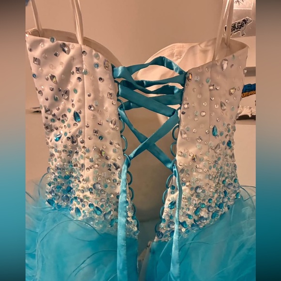 Stunning Blue Ruffled Gown - Picture 3 of 4